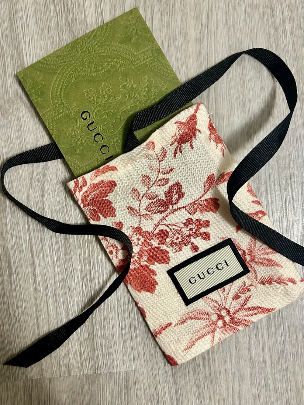 Gucci Card & Floral Pouch